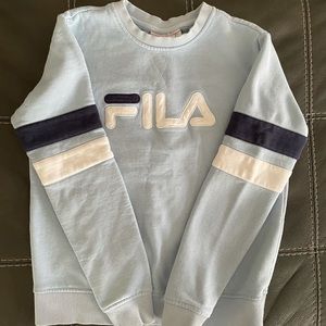 🧡Women’s Fila sweatshirt🧡
